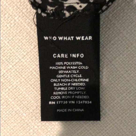 SNAKE PRINT BLOUSE - Picture 9 of 9